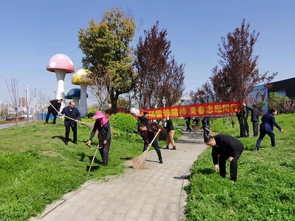 六安项目党支部组织开展“学雷锋”自愿效劳活动